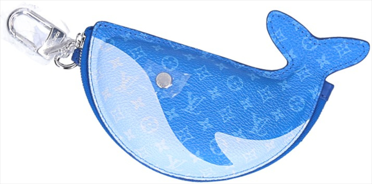 LOUIS VUITTON WHALE TASCHENSCHMUCK - ETUI - ANHÄNGER - CHARM AUS MONOGRAM CANVAS (M02042)