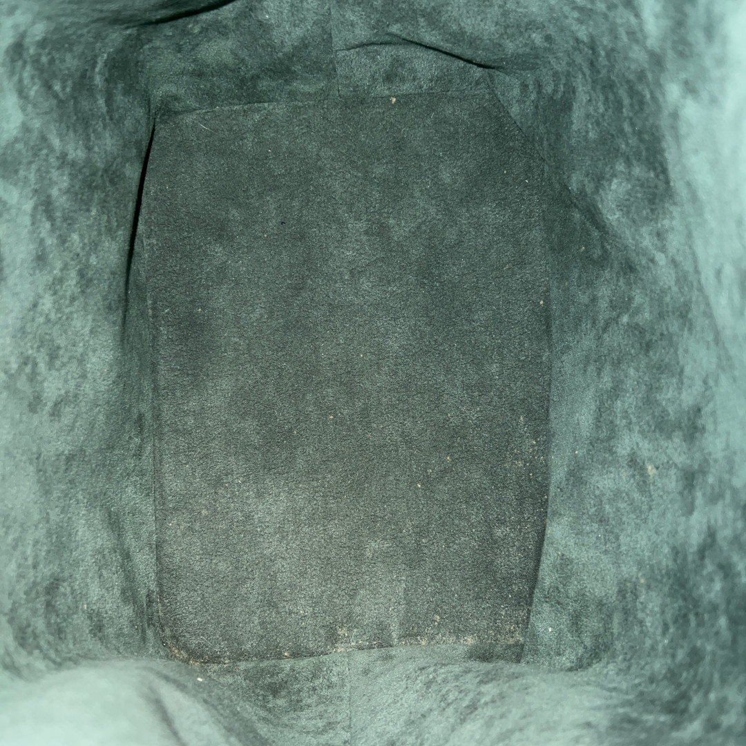 LOUIS VUITTON NOÉ PETIT MODEL SCHULTERTASCHE AUS EPI LEDER IN BORNEO GRÜN (M44104)